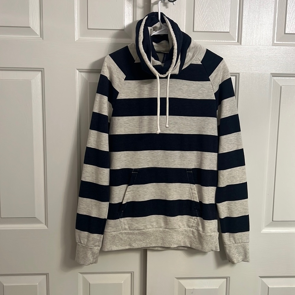 U88- Divided (H&M) Blue Gray Stripe Cowl Neck Sweatshirt Sweater Size Medium